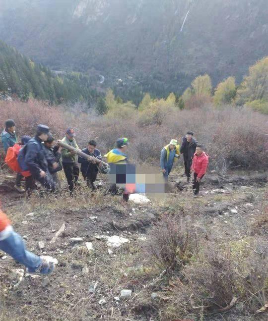 四姑娘山登山遇难者找到 其登顶后下撤滑坠