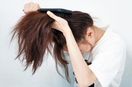 洗头后头发“疯狂”掉？先避开3个“洗发雷区”，发质坚韧不油腻