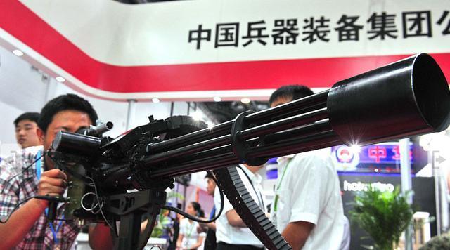 中国一挺机枪用10年打造，1分钟射6000发子弹，射速是美国机枪6倍