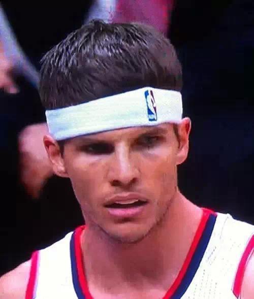 NBA不合适戴发带的球员：浓眉戴上发带像猴哥，姚明戴发带不协调