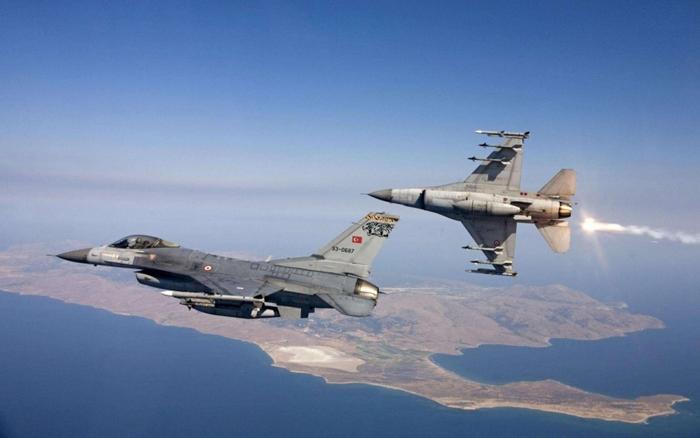 土耳其拒绝停火，重炮猛攻叙利亚重镇，F16闯入俄军禁飞圈