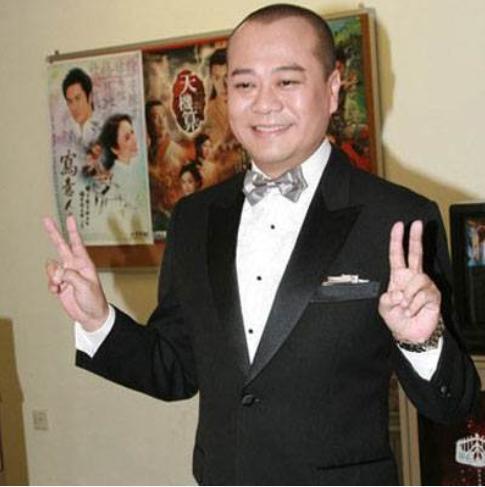 他曾是香港TVB台柱子，35岁娶女粉丝，婚后才知妻子身价上亿