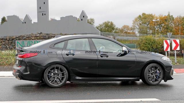 全新宝马2系 Gran Coupe M235i路试谍照曝光，前脸更加犀利