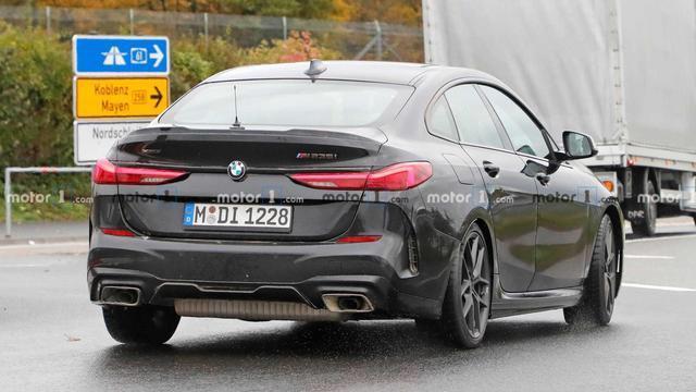 全新宝马2系 Gran Coupe M235i路试谍照曝光，前脸更加犀利