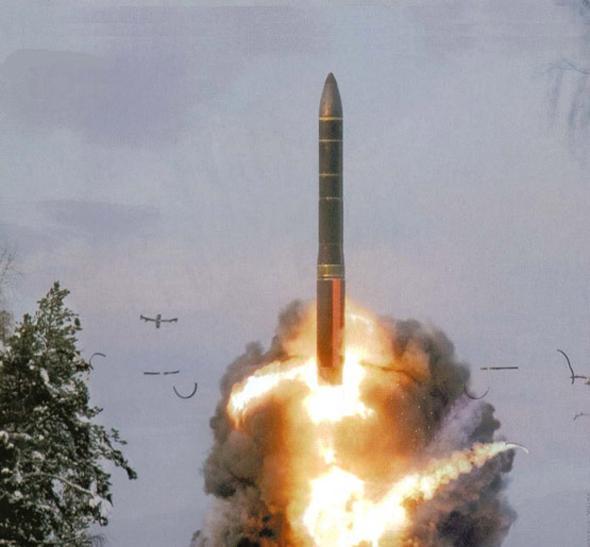 美国眼中的"末日武器"：俄最新战略核潜艇，导弹能打10000公里