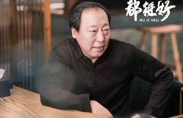 《都挺好》播完7个月后，倪大红现状：依然低调，演话剧沉淀自己