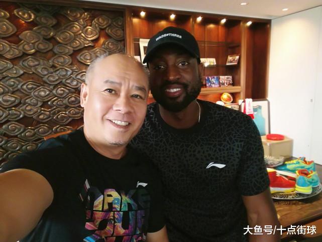 这么快就屈服了？继腾讯恢复直播NBA之后，李宁即将签约勇士球星