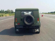 全新北汽勇士越野车，车标换成奔马，小鲜肉驾驭不了的硬汉车