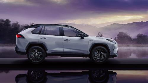 全新RAV4荣放，凭什么能有“头等舱级”待遇？