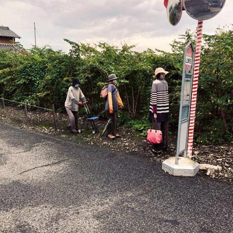 日本“诡异”乡村，远看似有几百人却没有一个活的，游客常被吓到