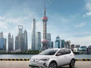 江淮大众思皓E20X上市，不到13万销量却堪忧？