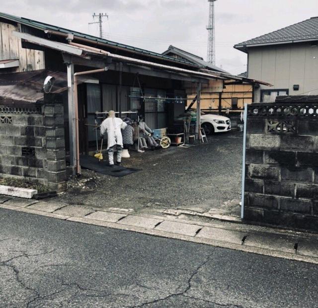 日本“诡异”乡村，远看似有几百人却没有一个活的，游客常被吓到