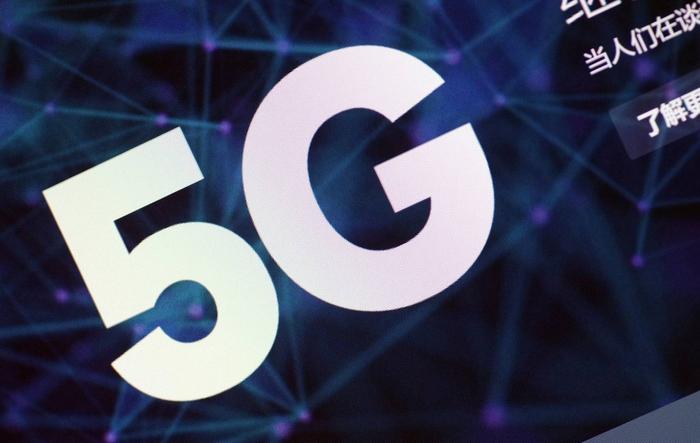 小米要推出十款5G手机，荣耀赵明“泼冷水”：回应雷军没意义！