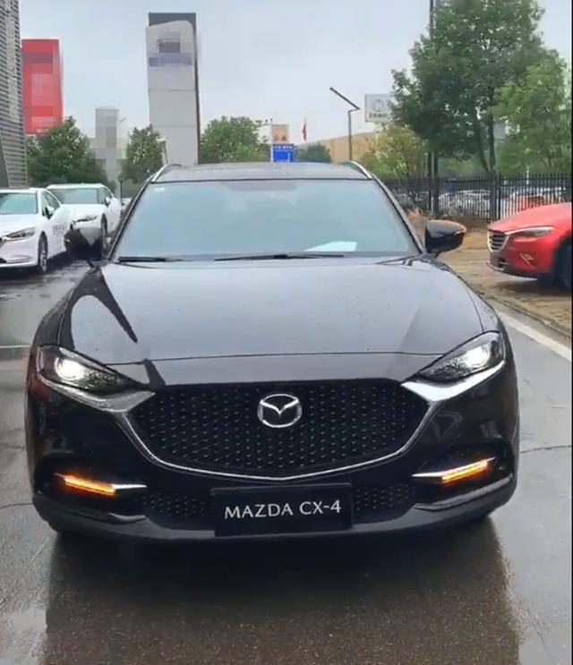 2020款马自达CX-4抵店实拍，外观更精致，配国六2.0L/2.5L发动机