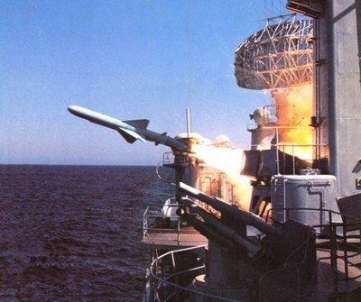 反舰导弹！一颗的威力足可以摧毁一艘战舰，美军如何防范反舰导弹