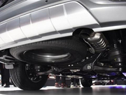 上市普拉多都镇不住，车重2.3吨，全系四驱3.0T，霸气不惧揽胜！