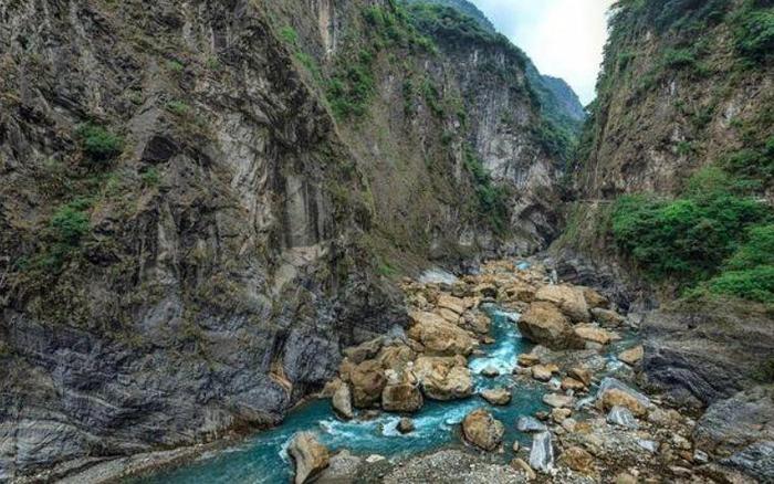 台湾的20千米太鲁阁大峡谷，号称中国最美十大峡谷之一
