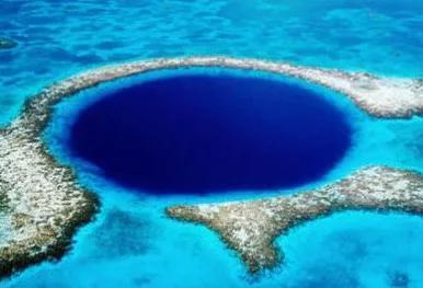 世界上最大的水下洞穴，伯利兹大蓝洞，世界奇观之一