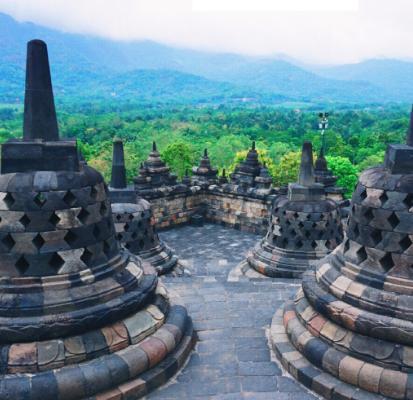 世界最大的佛教遗址，隐藏于热带雨林中近千年，与长城齐名！