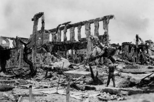 二战冲绳岛战役：击杀约10万日军，美军士兵称这是噩梦