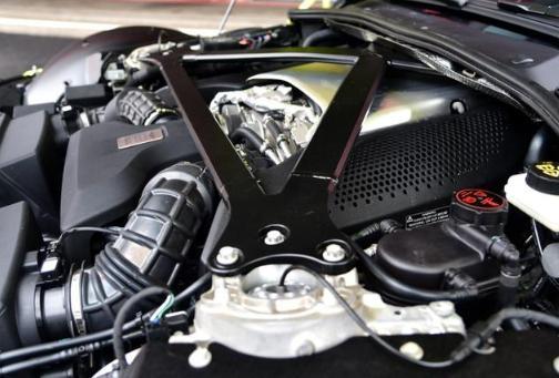最便宜的“007座驾”阿斯顿·马丁V8 Vantage,配奔驰AMG发动机