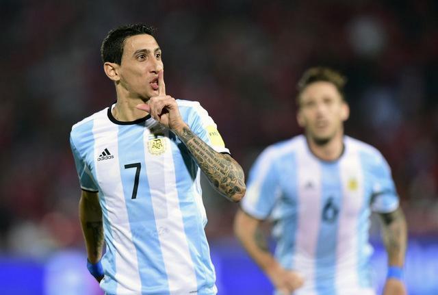 阿根廷足球现役10大球星，梅西和伊瓜因领衔，迪巴拉和罗霍也上榜