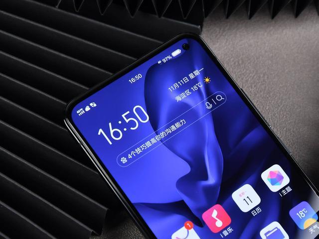 vivo S5：你的高颜值，需要和蔡徐坤一样高颜值的手机拍下来！