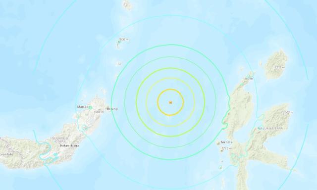 地球有“故障”了？全球出现一次7.2级大地震，引发小海啸