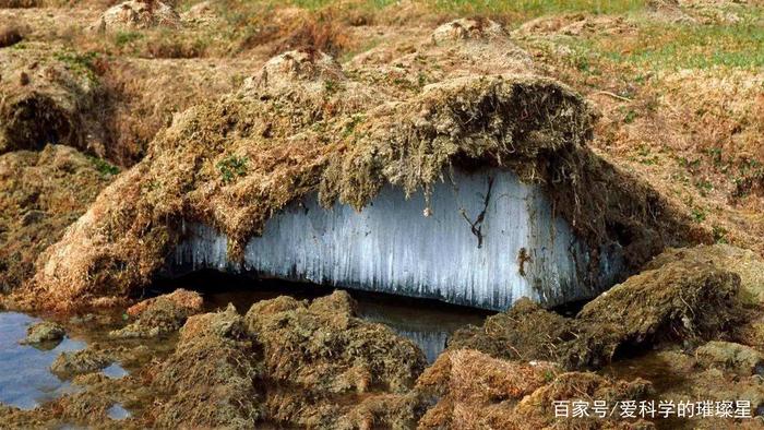 是好是坏？卫星发现海面冒出一块陆地，附近岛屿离奇消失