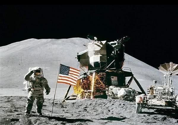网友问：月球上没有发射基地，阿波罗飞船是如何返回地球的？