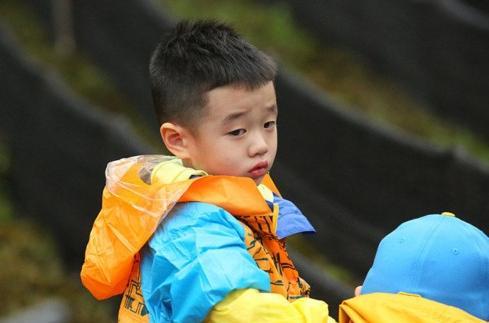 奥运冠军杨威的儿子长大了，从内向到外向，杨阳洋的大逆袭