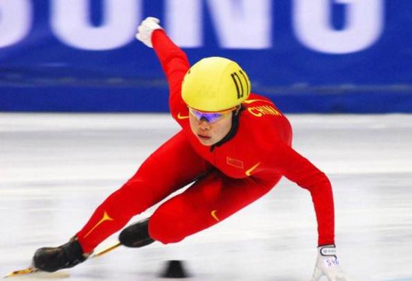 奥运冠军跨界取佳绩，创造中国体育新历史！还出现一则小插曲