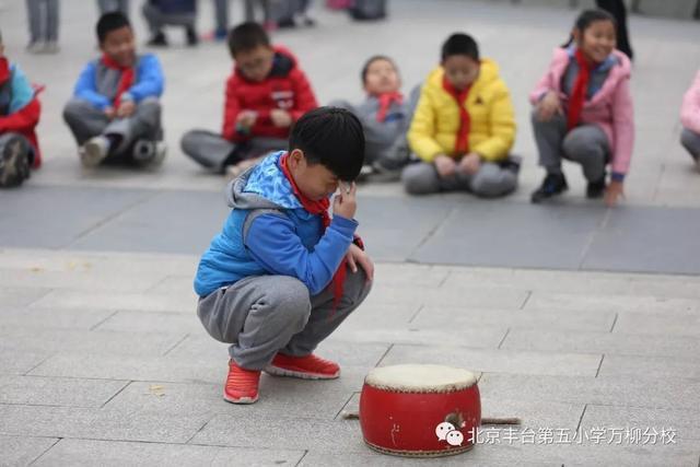 北京丰台第五小学万柳分校探索神奇的地质奥秘走进房山地质博物馆