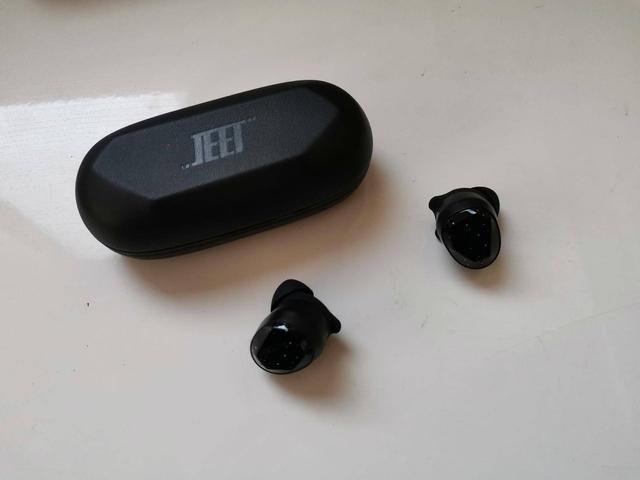再添酷炫颜值，JEET新品Mars蓝牙耳机上线