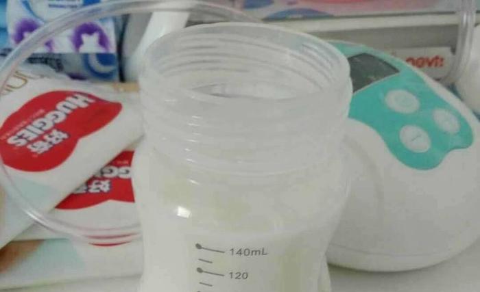 1-7天奶量标准，新生儿出生7天吃多少毫升奶粉合适？