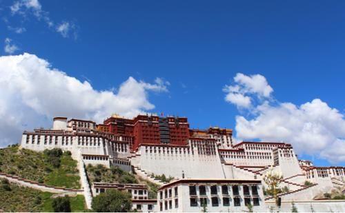 西藏最接近天堂的村子庄：氧气含量减半，人均寿命不到45岁