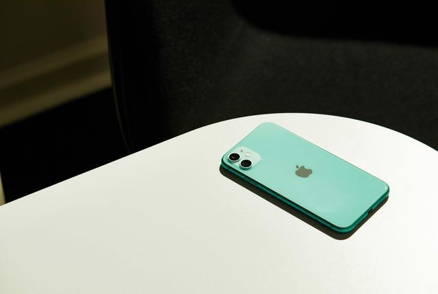 5G合约版iPhone11上线，网速更快价格跌落新低，4G手机可5G套餐