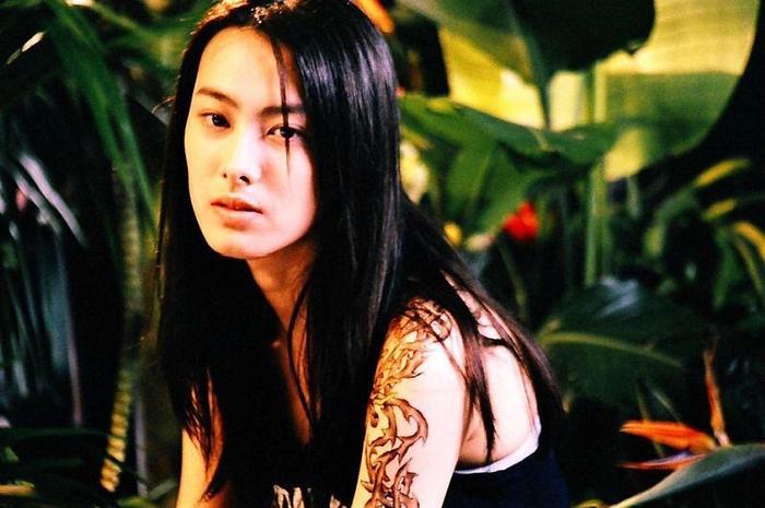 《刺青》：杨丞琳饰演性感女主播，但梁洛施的风头还是盖过了她