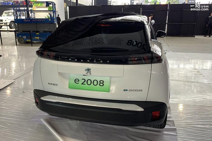 重量级车型已到场 2019广州车展开幕前夕探馆