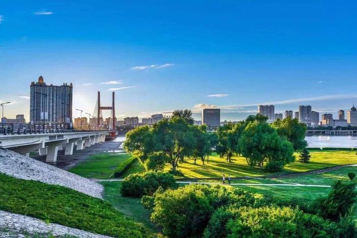 中国唯一省市同名的城市，面积大过省会，却仍是三线城市