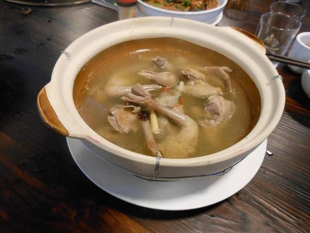 炖“鸽子汤”到底要不要焯水？用错了去腥方法，营养易流失
