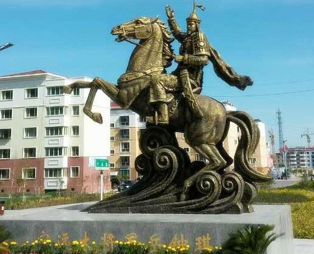 岳飞的后代，竟为大清朝效尽了汗马功劳，晚年却成了一介平民
