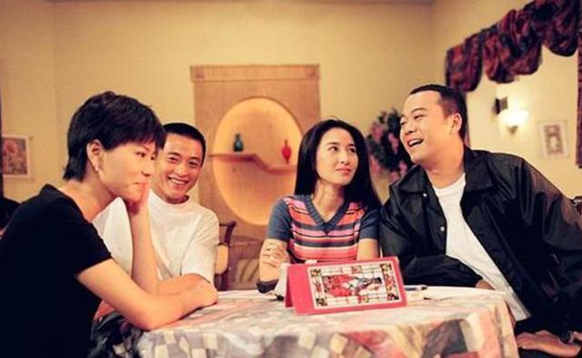曾是TVB当红小生，与滕丽名拍拖9年分手，如今发福认不出
