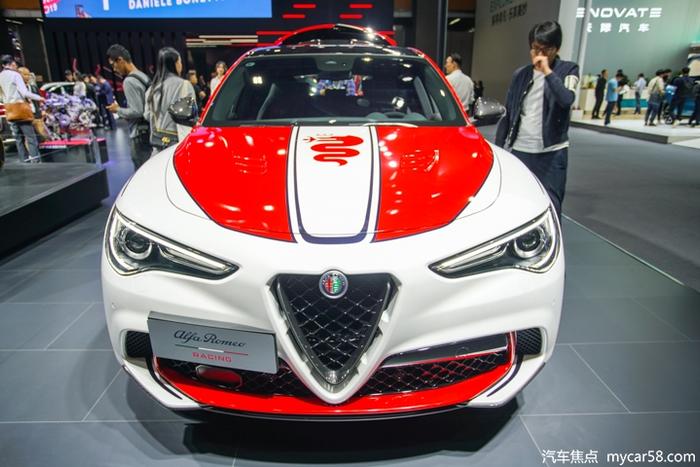 法拉利技术发动机，广州车展实拍Stelvio F1 Tributo全球纪念版