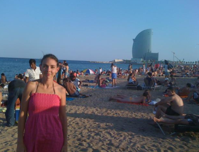 全球最开放的国家,“裸体海滩”达141个，每年吸引数百万外国游客