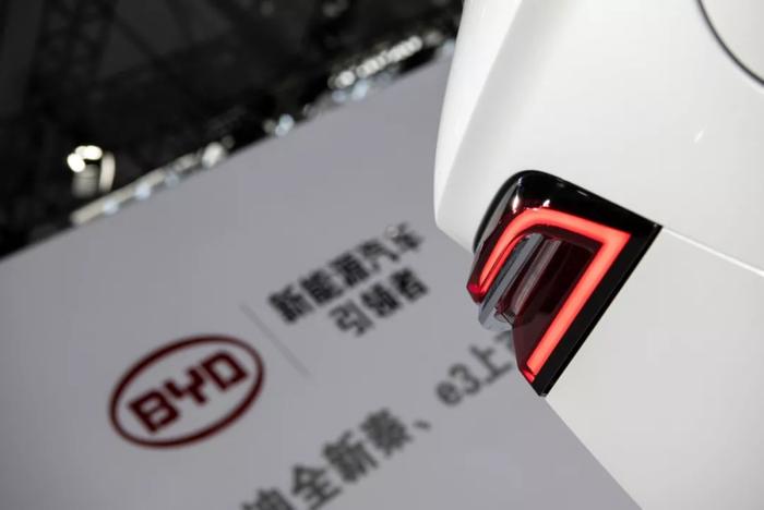 应对新能源补贴退潮，比亚迪将加速e平台普及和扩圈共享