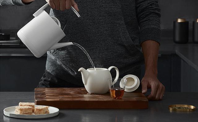 三界茶具的一把电热水壶，延续你的极简生活态度
