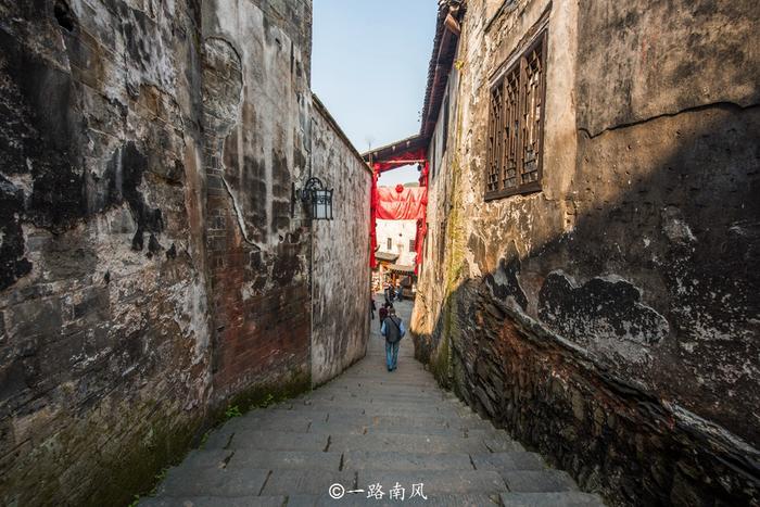 湖南怀化有座洪江古商城，比凤凰更古朴，比丽江更幽静！
