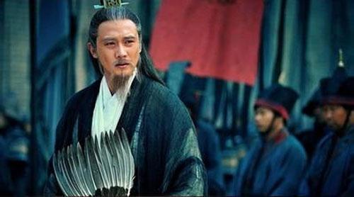 诸葛亮居然不姓诸葛，诸葛亮到底姓什么？