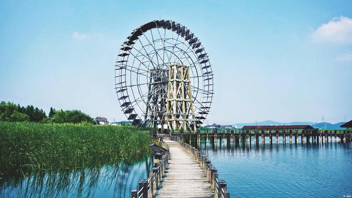 江苏省最出名的2个湖泊,风景媲美西湖,喜欢旅游的你去过吗?